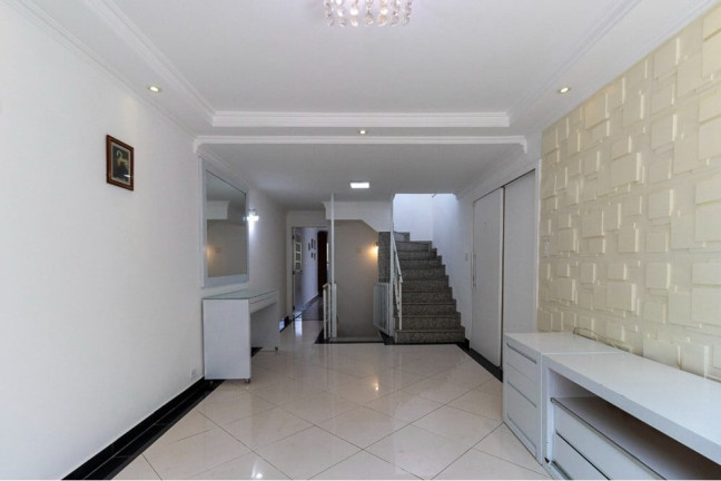 Imagem Casa com 3 Quartos à Venda, 271 m² em Parque Jabaquara - São Paulo Imagem Casa com 3 Quartos à Venda, 271 m² em Parque Jabaquara - São Paulo