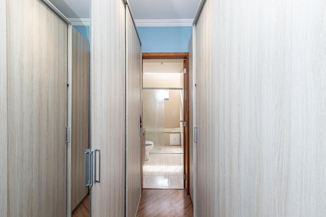 Imagem Sobrado com 4 Quartos à Venda, 145 m² em Uberaba - Curitiba Imagem Sobrado com 4 Quartos à Venda, 145 m² em Uberaba - Curitiba