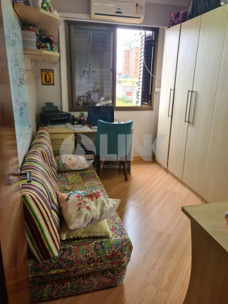 Imagem Apartamento com 3 Quartos à Venda, 70 m² em Cristo Redentor - Porto Alegre Imagem Apartamento com 3 Quartos à Venda, 70 m² em Cristo Redentor - Porto Alegre