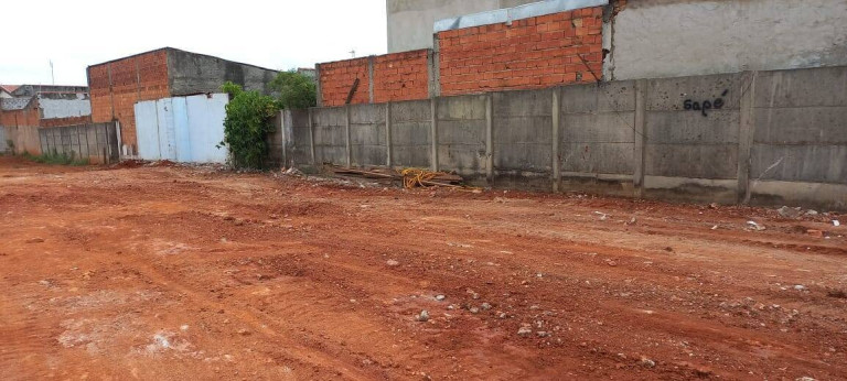 Imagem Terreno à Venda, 910 m² em Lopes De Oliveira - Sorocaba