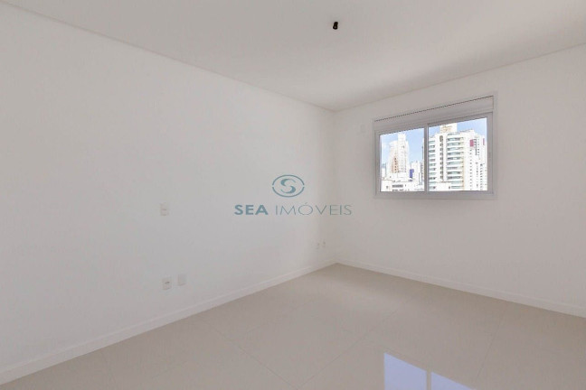 Imagem Apartamento com 4 Quartos à Venda, 150 m² em Centro - Balneário Camboriú Imagem Apartamento com 4 Quartos à Venda, 150 m² em Centro - Balneário Camboriú
