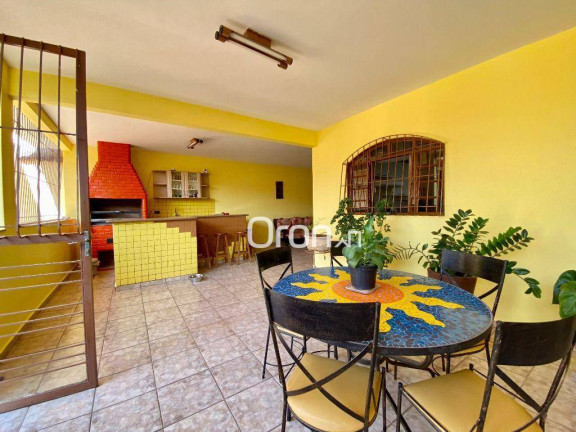 Imagem Sobrado com 5 Quartos à Venda, 420 m² em Santa Genoveva - Goiânia Imagem Sobrado com 5 Quartos à Venda, 420 m² em Santa Genoveva - Goiânia