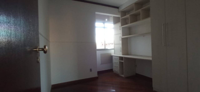 Imagem Apartamento com 2 Quartos à Venda,  em Centro - Campos Dos Goytacazes