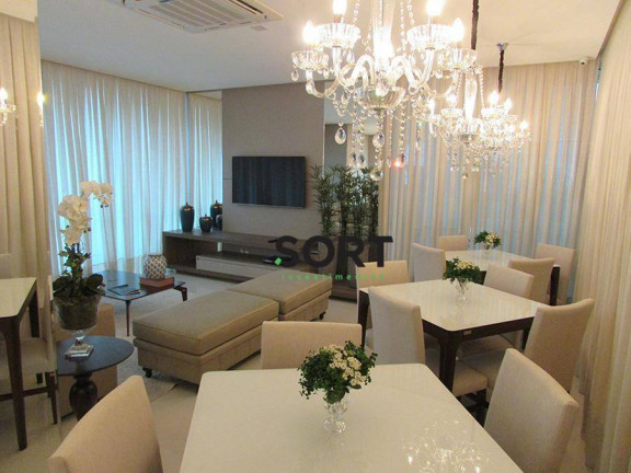 Imagem Apartamento com 3 Quartos à Venda, 140 m² em Centro - Balneário Camboriú