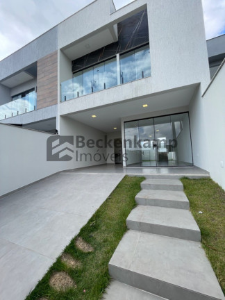 Casa com 3 Quartos à Venda,  em Jardim Belvedere - Volta Redonda