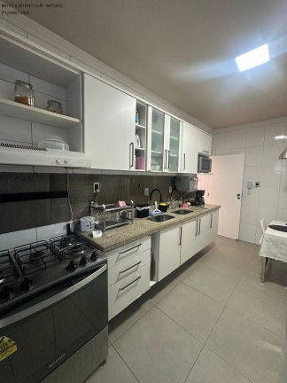 Imagem Imóvel com 4 Quartos à Venda, 180 m² em Graça - Salvador Imagem Imóvel com 4 Quartos à Venda, 180 m² em Graça - Salvador