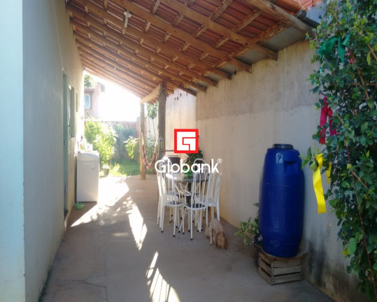 Imagem Casa com 3 Quartos à Venda, 360 m² em Santo Amaro - Montes Claros