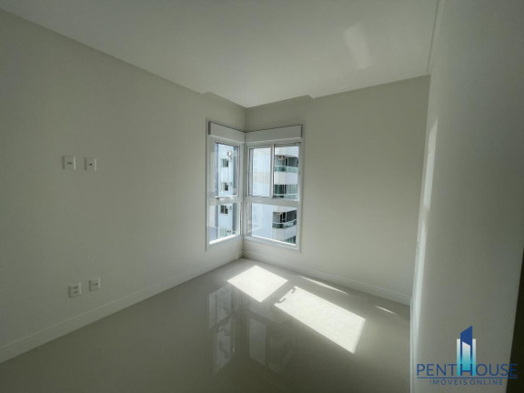 Imagem Apartamento com 3 Quartos à Venda, 120 m² em Centro - Balneário Camboriú