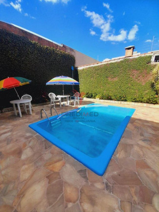 Imagem Sobrado com 4 Quartos para Alugar, 353 m² em Vila Paraíba - Guaratinguetá