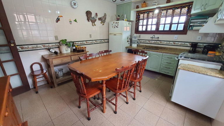 Imagem Casa com 4 Quartos à Venda, 460 m² em Parque Do Ingá - Teresópolis