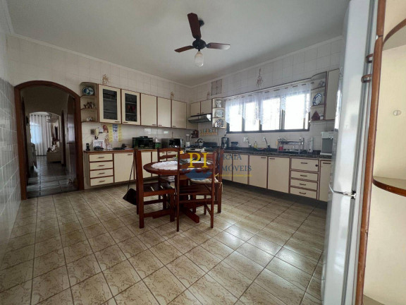 Imagem Casa com 6 Quartos à Venda, 302 m² em Canto Do Forte - Praia Grande Imagem Casa com 6 Quartos à Venda, 302 m² em Canto Do Forte - Praia Grande