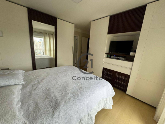 Imagem Apartamento com 4 Quartos à Venda, 154 m² em Centro - Florianópolis Imagem Apartamento com 4 Quartos à Venda, 154 m² em Centro - Florianópolis