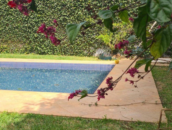 Imagem Casa de Condomínio com 4 Quartos à Venda, 573 m² em Aldeia Da Serra - Barueri