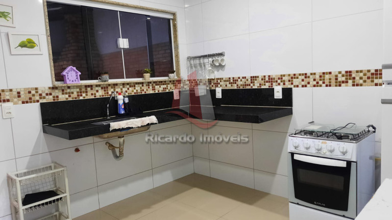 Imagem Imóvel com 4 Quartos à Venda, 120 m² em Peró - Cabo Frio