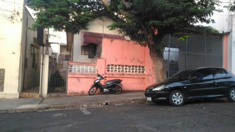 Casa com 3 Quartos à Venda, 242 m² em Centro - Bauru
