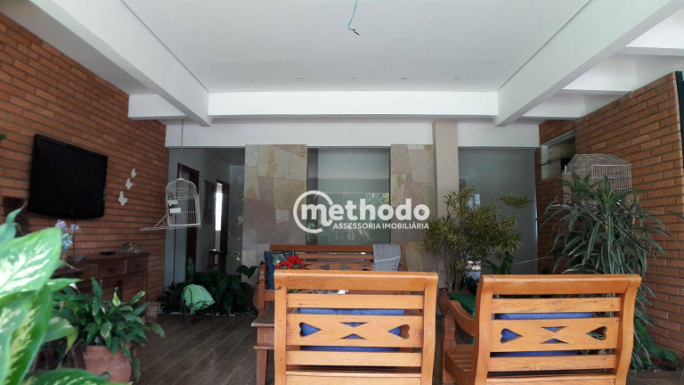 Imagem Casa com 6 Quartos à Venda, 302 m² em Taquaral - Campinas Imagem Casa com 6 Quartos à Venda, 302 m² em Taquaral - Campinas