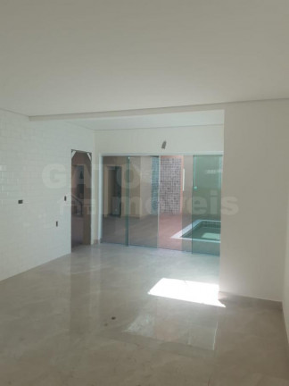 Imagem Casa com 3 Quartos à Venda, 230 m² em Portais (polvilho) - Cajamar Imagem Casa com 3 Quartos à Venda, 230 m² em Portais (polvilho) - Cajamar
