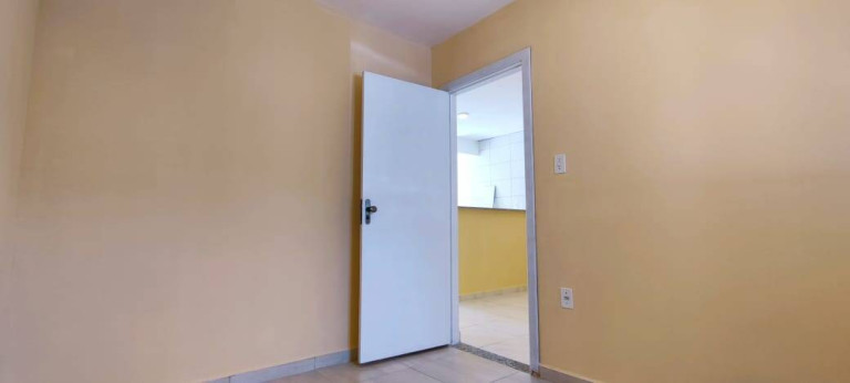 Imagem Apartamento com 2 Quartos à Venda,  em Lopes De Oliveira - Sorocaba