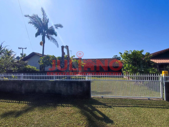 Imagem Casa com 2 Quartos à Venda, 325 m² em Costeira - Balneário Barra Do Sul Imagem Casa com 2 Quartos à Venda, 325 m² em Costeira - Balneário Barra Do Sul