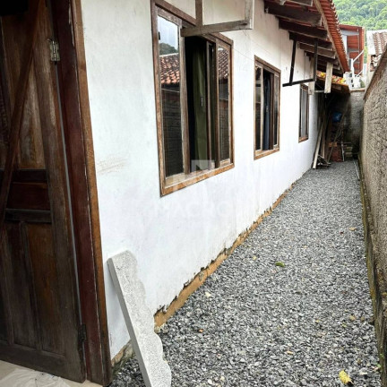 Imagem Casa com 5 Quartos à Venda, 110 m² em Ilha Da Figueira - Guaramirim Imagem Casa com 5 Quartos à Venda, 110 m² em Ilha Da Figueira - Guaramirim