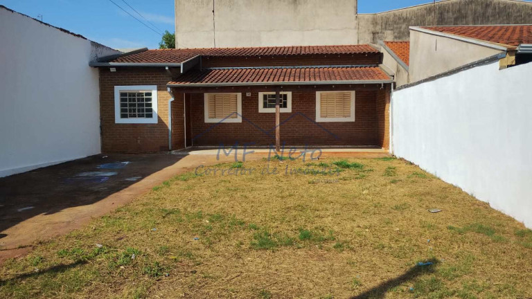 Casa com 2 Quartos à Venda, 250 m² em Parque Clayton Malaman - Pirassununga