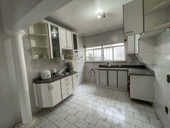 Casa com 3 Quartos para Alugar, 160 m² em Vila Nossa Senhora De Fátima - Botucatu