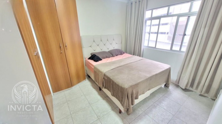Imagem Apartamento com 2 Quartos à Venda, 72 m² em Centro - Balneário Camboriú