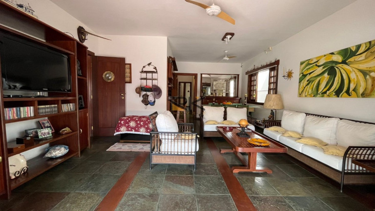 Imagem Casa com 5 Quartos à Venda, 225 m² em Perequê Açu - Ubatuba