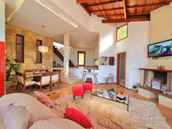 Imagem Casa com 4 Quartos à Venda, 600 m² em Quebra Frascos - Teresópolis Imagem Casa com 4 Quartos à Venda, 600 m² em Quebra Frascos - Teresópolis