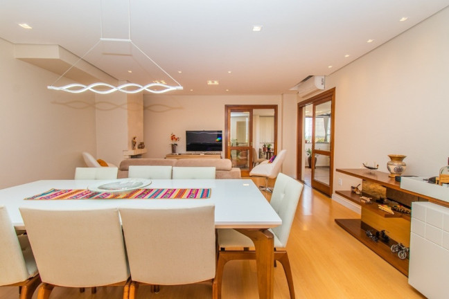 Imagem Apartamento com 3 Quartos à Venda, 146 m² em Centro - Canoas