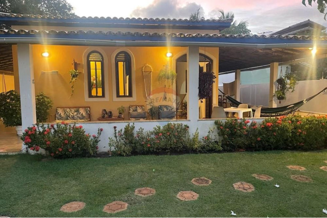Imagem Casa com 3 Quartos à Venda, 215 m² em Itacimirim - Camaçari Imagem Casa com 3 Quartos à Venda, 215 m² em Itacimirim - Camaçari