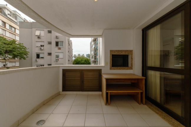 Imagem Apartamento com 1 Quarto à Venda, 57 m² em Moinhos De Vento - Porto Alegre