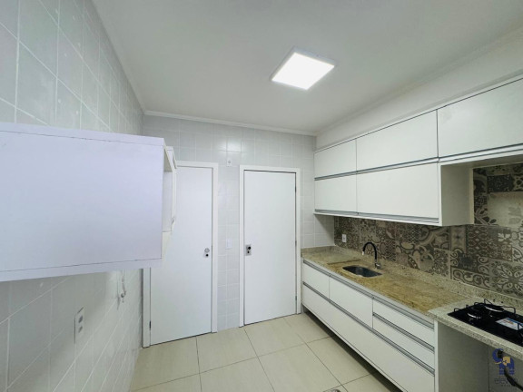 Imagem Apartamento com 4 Quartos à Venda, 94 m² em Candeal - Salvador
