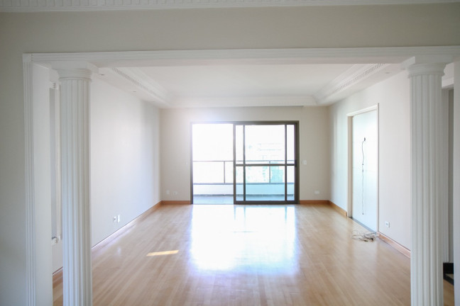 Imagem Apartamento com 3 Quartos à Venda, 243 m² em Vila Suzana - São Paulo