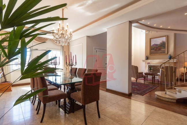 Imagem Casa com 4 Quartos à Venda, 727 m² em Vila Jardim - Porto Alegre