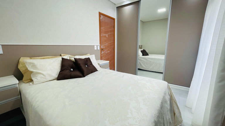 Imagem Apartamento com 2 Quartos para Alugar ou Temporada, 73 m² em Ponta Da Praia - Santos