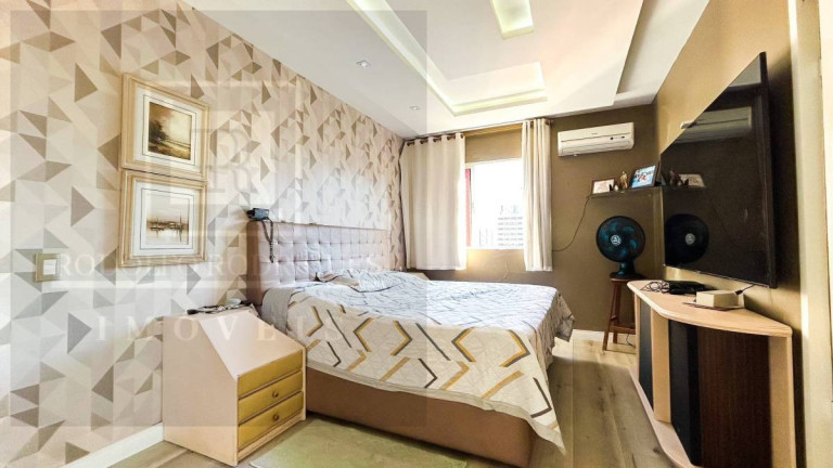 Imagem Apartamento com 3 Quartos à Venda, 100 m²