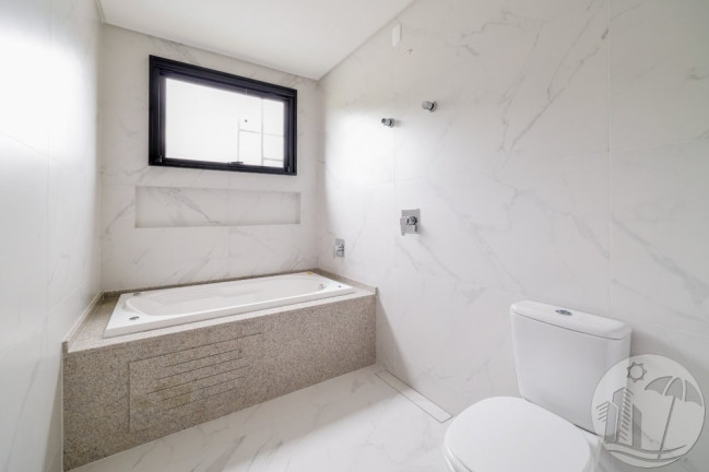 Imagem Casa com 4 Quartos à Venda, 317 m² em Santa Regina - Camboriú
