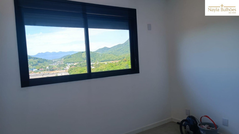 Imagem Sobrado com 3 Quartos à Venda, em Sertão Do Maruim - São José Imagem Sobrado com 3 Quartos à Venda, em Sertão Do Maruim - São José