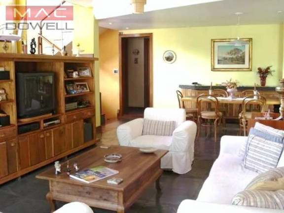 Imagem Casa com 4 Quartos à Venda, 350 m² em Laranjeiras / Rio De Janeiro / Rj - Rio De Janeiro Imagem Casa com 4 Quartos à Venda, 350 m² em Laranjeiras / Rio De Janeiro / Rj - Rio De Janeiro