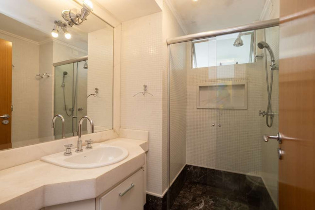 Imagem Apartamento com 3 Quartos à Venda, 228 m² em Itaim Bibi - São Paulo