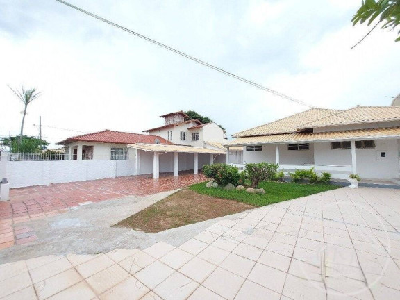 Imagem Casa com 3 Quartos à Venda, 261 m² em Balneário - Florianópolis Imagem Casa com 3 Quartos à Venda, 261 m² em Balneário - Florianópolis