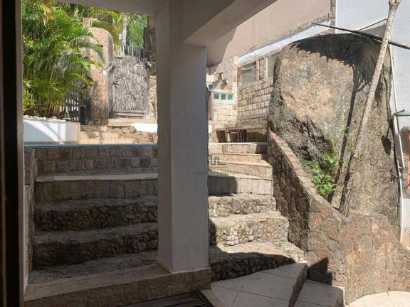 Imagem Casa com 4 Quartos à Venda ou Locação, 265 m² em Piratininga - Niterói Imagem Casa com 4 Quartos à Venda ou Locação, 265 m² em Piratininga - Niterói