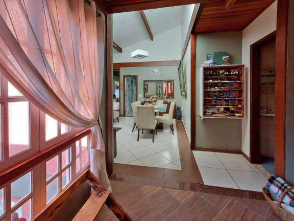 Imagem Casa com 4 Quartos à Venda, 250 m² em Barra Do Imbuí - Teresópolis