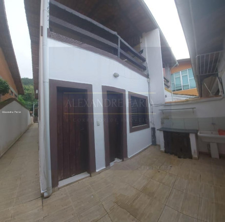 Casa com 4 Quartos à Venda,  em Cigarras - São Sebastião