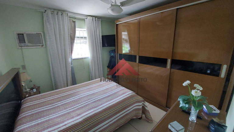 Imagem Casa com 2 Quartos à Venda, 100 m² em Centro - São Gonçalo