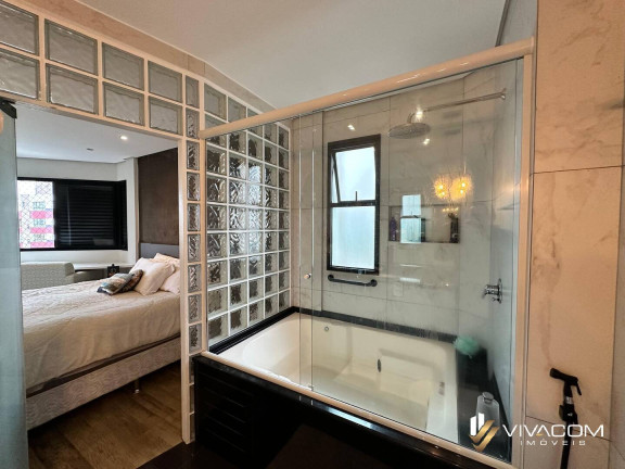 Imagem Apartamento com 3 Quartos à Venda, 129 m² em Coqueiros - Florianópolis Imagem Apartamento com 3 Quartos à Venda, 129 m² em Coqueiros - Florianópolis