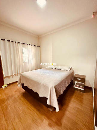Imagem Casa com 3 Quartos à Venda, 168 m² em Residencial Palermo - Franca