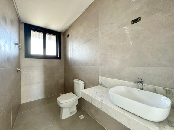 Imagem Sobrado com 3 Quartos à Venda, 200 m² em Capão Da Canoa - Capao Da Canoa