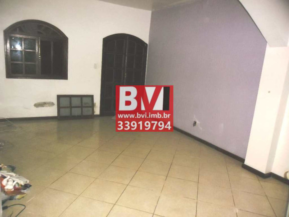 Imagem Casa com 3 Quartos à Venda, 272 m² em Irajá - Rio De Janeiro Imagem Casa com 3 Quartos à Venda, 272 m² em Irajá - Rio De Janeiro
